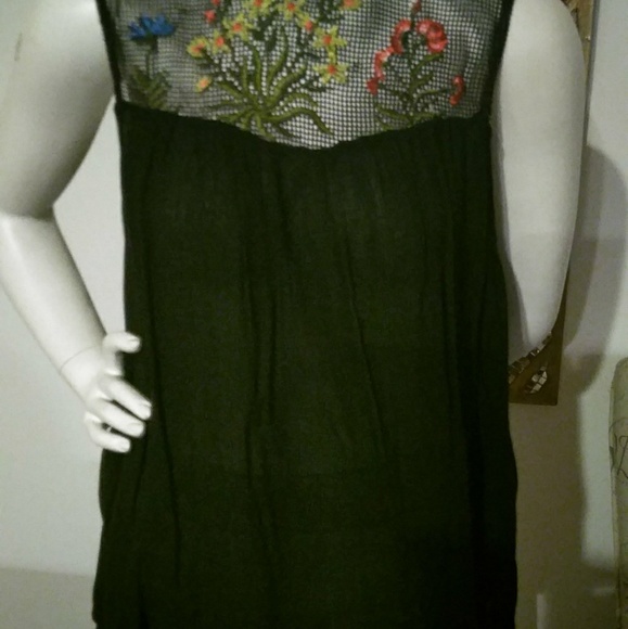 Francesca's BNWT Sleeveless Blouse S M - Picture 3 of 3